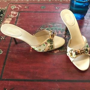 Gucci floral/bamboo slide size 8b worn inside 1X
